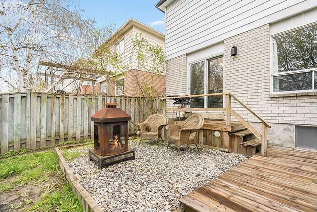 43 Garden Dr, House detached with 3 bedrooms, 2 bathrooms and 5 parking in Barrie ON | Image 8