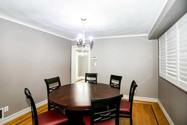 111 Larchmere Ave, House detached with 4 bedrooms, 4 bathrooms and 10 parking in Toronto ON | Image 2