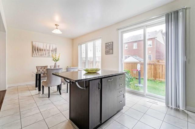 6 Jemima Rd, House detached with 4 bedrooms, 4 bathrooms and 4 parking in Brampton ON | Image 8