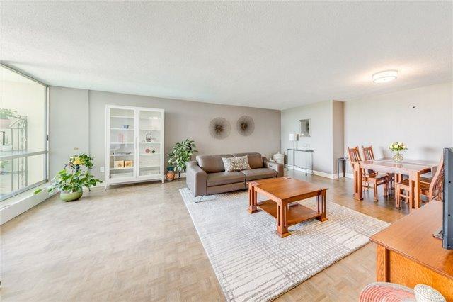 1001 - 61 Richview Rd, Condo with 2 bedrooms, 2 bathrooms and 1 parking in Toronto ON | Image 1