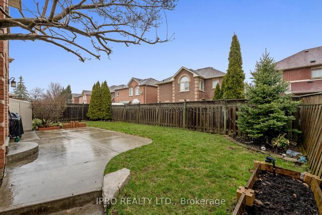 31 Fenflower Crt, House detached with 4 bedrooms, 3 bathrooms and 6 parking in Brampton ON | Image 22