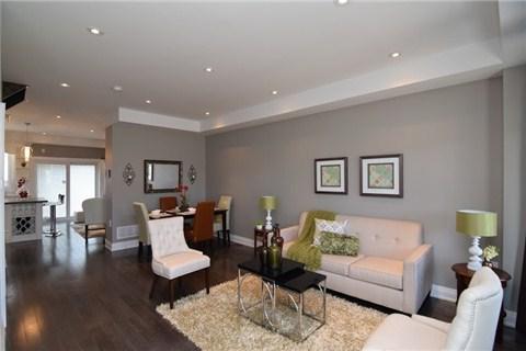 104 Delroy Rd, House detached with 3 bedrooms, 4 bathrooms and 1 parking in Toronto ON | Image 4