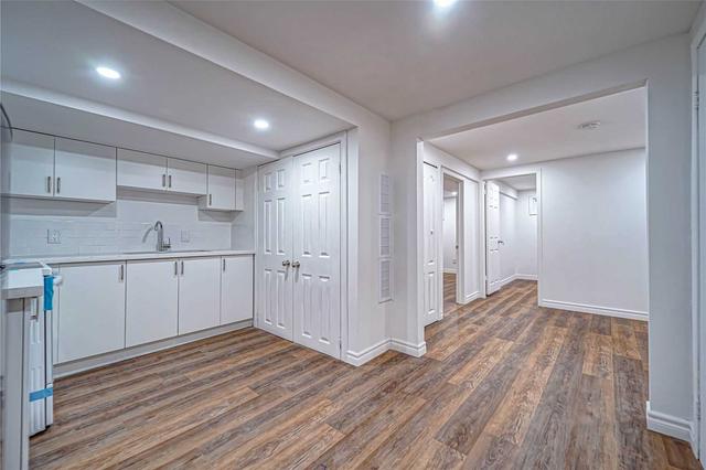 124 Brookmill Blvd, House detached with 3 bedrooms, 4 bathrooms and 3 parking in Toronto ON | Image 21