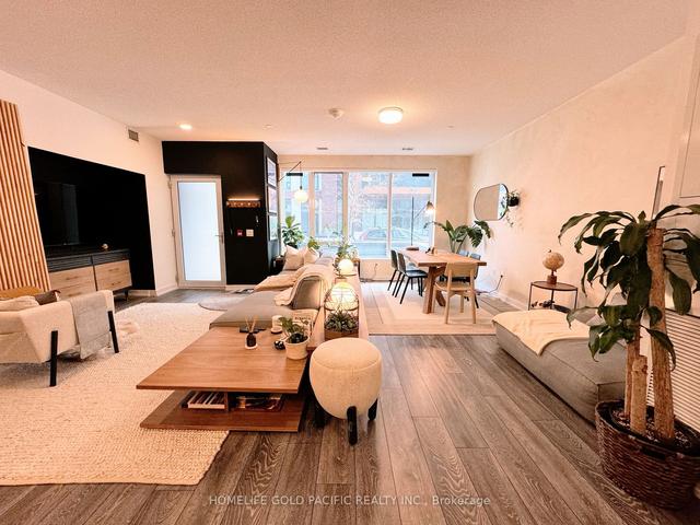 104 - 36 Tubman Ave, Condo with 3 bedrooms, 2 bathrooms and 1 parking in Toronto ON | Image 8