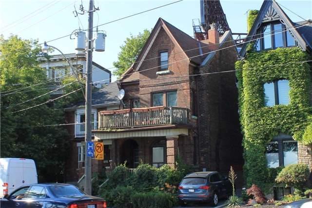 1588 King St W, House detached with 5 bedrooms, 1 bathrooms and 1 parking in Toronto ON | Image 2