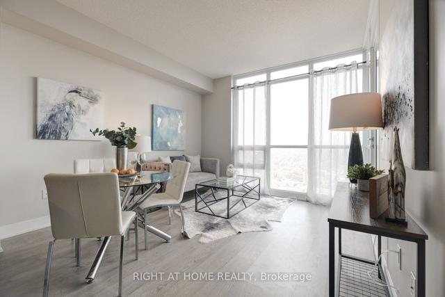 2606 - 30 Roehampton Ave N, Condo with 1 bedrooms, 1 bathrooms and 0 parking in Toronto ON | Image 3