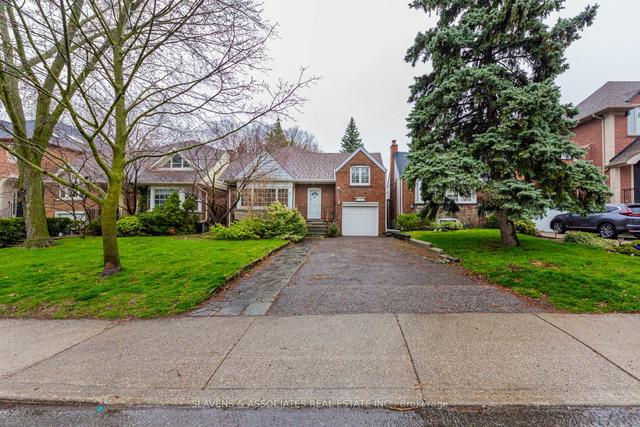592 Castlefield Ave, House detached with 3 bedrooms, 4 bathrooms and 3 parking in Toronto ON | Image 1
