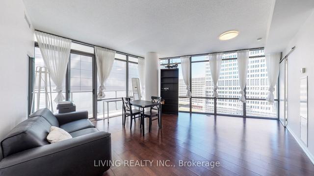 1303 - 832 Bay St, Condo with 2 bedrooms, 2 bathrooms and 1 parking in Toronto ON | Image 35