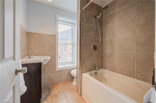 163 Lancaster Street E, House detached with 3 bedrooms, 1 bathrooms and 2 parking in Kitchener ON | Image 17