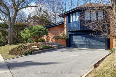 20 Lower Links Rd, Toronto, ON, M2P1H6 | Card Image