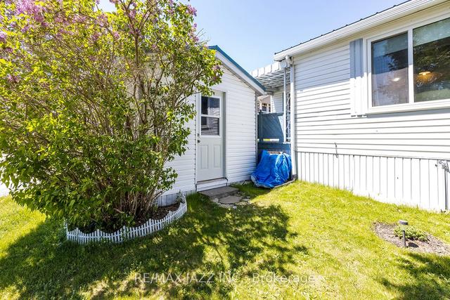 15 - 152 Concession Road 11 Rd W, Home with 2 bedrooms, 1 bathrooms and 2 parking in Trent Hills ON | Image 10