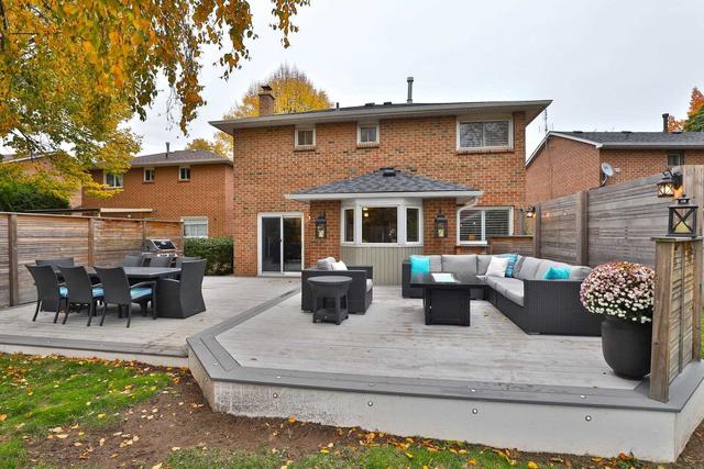128 Speyside Dr, House detached with 3 bedrooms, 3 bathrooms and 3 parking in Oakville ON | Image 28
