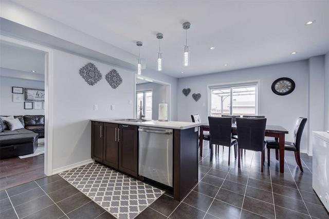 53 Reid Rd, House detached with 4 bedrooms, 3 bathrooms and 4 parking in Bradford West Gwillimbury ON | Image 8