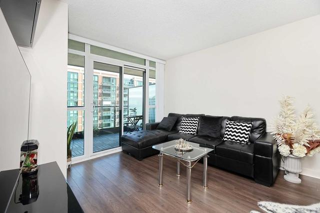 648 - 525 Wilson Ave, Condo with 1 bedrooms, 1 bathrooms and 1 parking in Toronto ON | Image 2