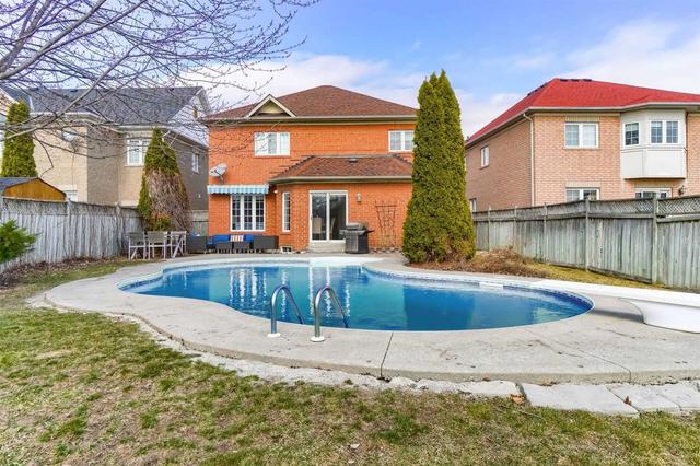 30 Willow Heights Crt, House detached with 3 bedrooms, 4 bathrooms and 6 parking in Brampton ON | Image 29