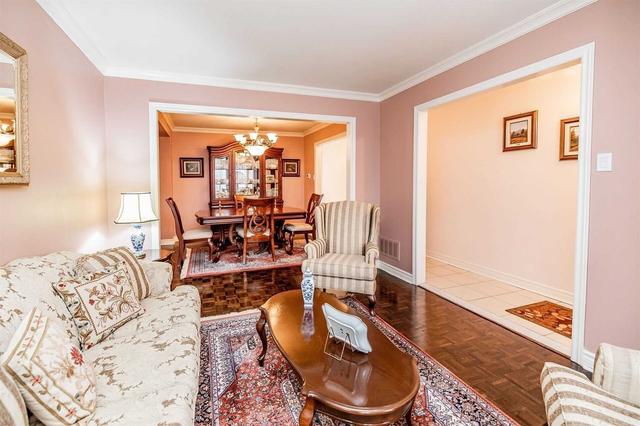 31 Keith Ave, House semidetached with 3 bedrooms, 3 bathrooms and 3 parking in Toronto ON | Image 37