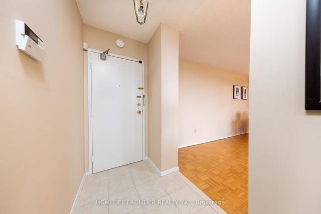 1102 - 205 Hilda Ave E, Condo with 3 bedrooms, 2 bathrooms and 1 parking in Toronto ON | Image 4