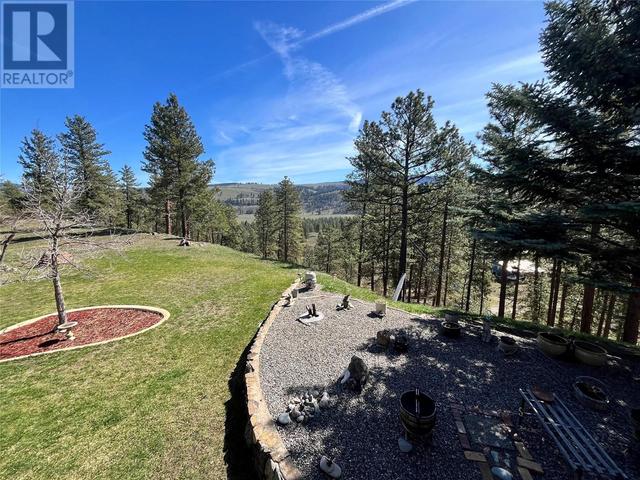 530 Highway 5a, House detached with 3 bedrooms, 2 bathrooms and null parking in Okanagan Similkameen H BC | Image 6
