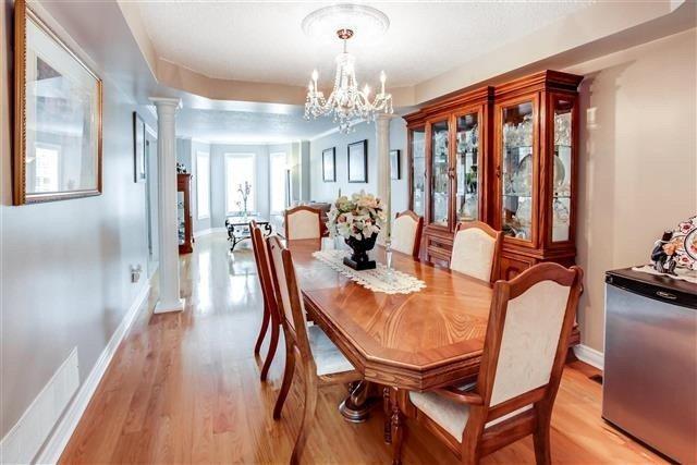 855 Bramble Crt, House detached with 4 bedrooms, 4 bathrooms and 6 parking in Mississauga ON | Image 6