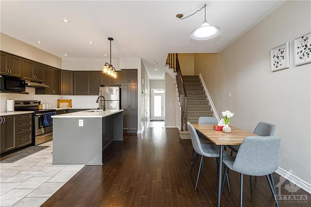 317 Livery Street, Townhouse with 3 bedrooms, 3 bathrooms and 3 parking in Ottawa ON | Image 11