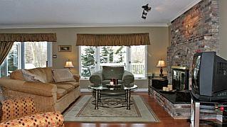 3259 Shelburne Pl, House detached with 3 bedrooms, 4 bathrooms and null parking in Oakville ON | Image 6