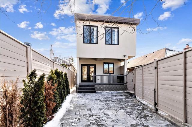 310 Melrose St, House detached with 3 bedrooms, 3 bathrooms and 3 parking in Toronto ON | Image 32