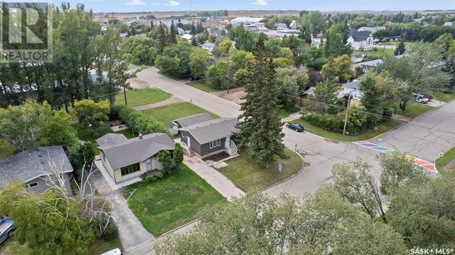 201 6th Avenue E, House detached with 4 bedrooms, 2 bathrooms and null parking in Watrous SK | Image 42