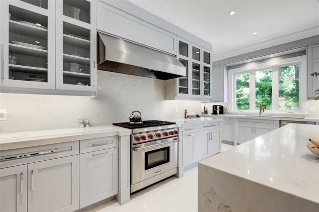 4 Thorncrest Rd, House detached with 4 bedrooms, 7 bathrooms and 6 parking in Toronto ON | Image 37