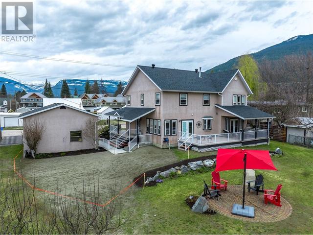 704 Moss Street, House detached with 5 bedrooms, 3 bathrooms and 6 parking in Revelstoke BC | Image 54