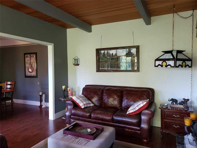 4595 Montrose St, House detached with 3 bedrooms, 2 bathrooms and 1 parking in Port Alberni BC | Image 6