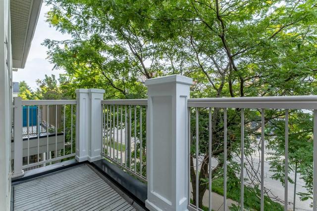 31 Whistle Post St, House semidetached with 4 bedrooms, 4 bathrooms and 1 parking in Toronto ON | Image 8