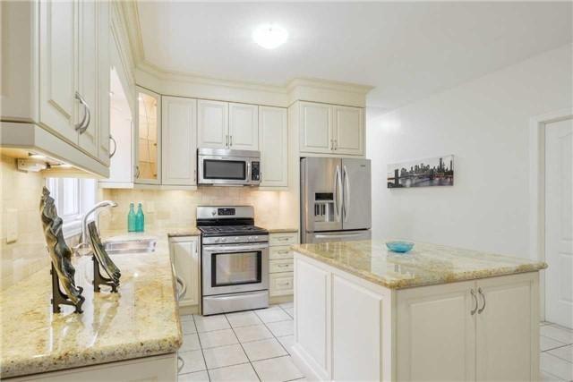 7 Amalfi Crt, House detached with 3 bedrooms, 3 bathrooms and 2 parking in Vaughan ON | Image 7