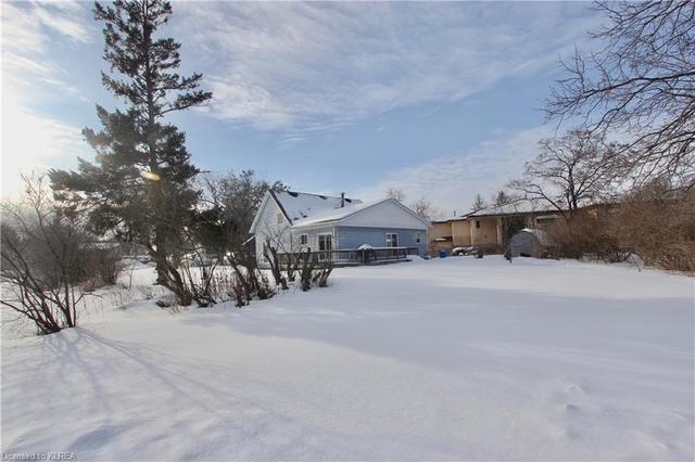 15 West Street S, House detached with 3 bedrooms, 2 bathrooms and 6 parking in Kawartha Lakes ON | Image 28