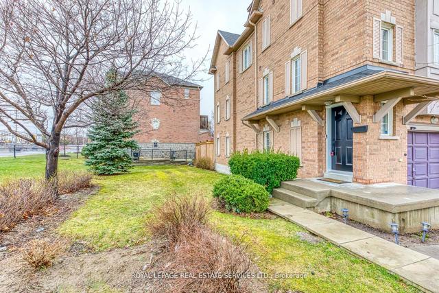1 - 1128 Dundas St W, Townhouse with 2 bedrooms, 3 bathrooms and 2 parking in Mississauga ON | Image 16