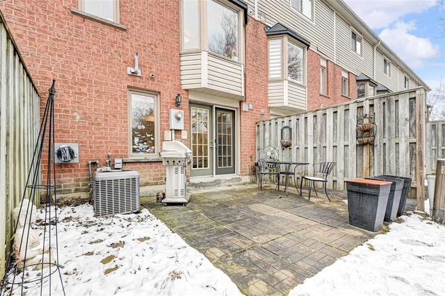 15 - 2385 Fifth Line W, Townhouse with 2 bedrooms, 4 bathrooms and 2 parking in Mississauga ON | Image 22