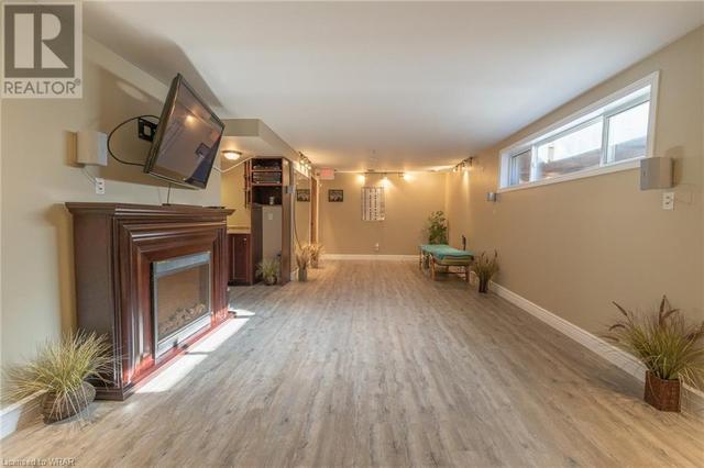 11 Belmont Avenue W, House other with 4 bedrooms, 2 bathrooms and 13 parking in Kitchener ON | Image 15