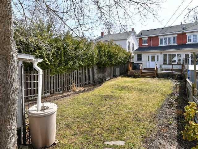 116 First Ave. West Ave, House semidetached with 3 bedrooms, 1 bathrooms and 2 parking in Shelburne ON | Image 26