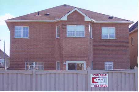 105 Planter Cres, House detached with 4 bedrooms, 3 bathrooms and 4 parking in Vaughan ON | Image 7