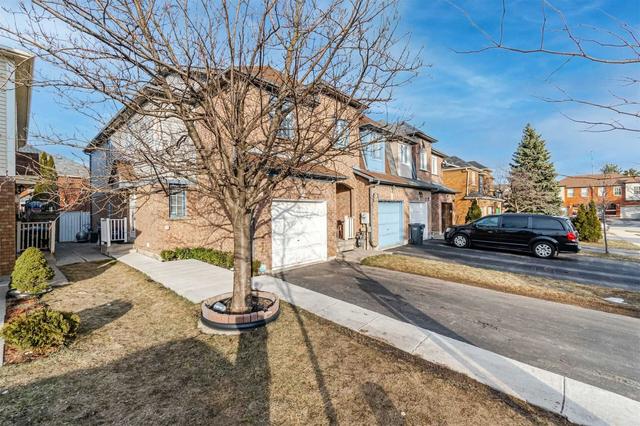 95 Ural Circ, House attached with 3 bedrooms, 3 bathrooms and 3 parking in Brampton ON | Image 12