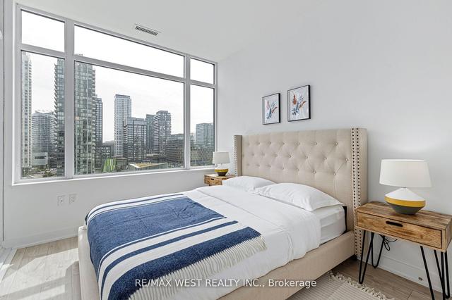 806e - 576 Front St W, Condo with 1 bedrooms, 1 bathrooms and 0 parking in Toronto ON | Image 5
