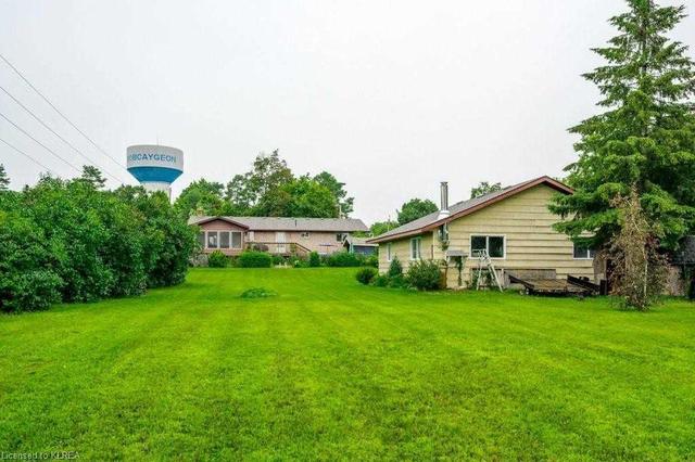 84 Dunn St, House detached with 3 bedrooms, 2 bathrooms and 5 parking in Kawartha Lakes ON | Image 24