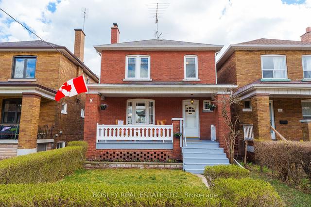 43 Kings Park Blvd, House detached with 4 bedrooms, 2 bathrooms and 2 parking in Toronto ON | Image 1