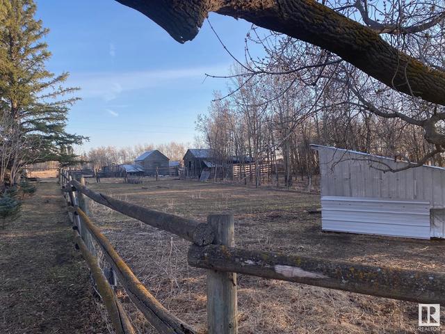 475002 Rge Rd 222, House detached with 2 bedrooms, 2 bathrooms and null parking in Wetaskiwin County No. 10 AB | Image 7