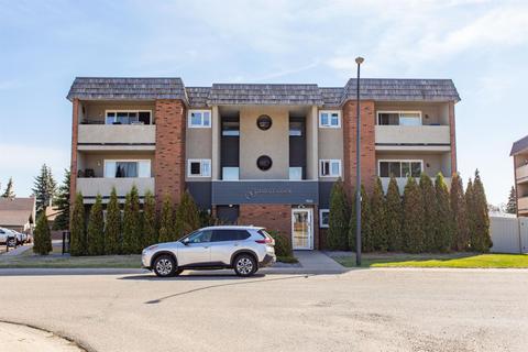 302 - 7031 Gray Drive, Condo with 1 bedrooms, 1 bathrooms and 1 parking in Red Deer AB | Card Image