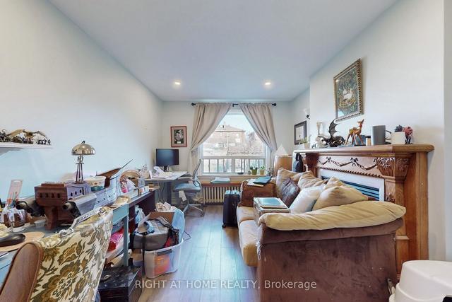 35 Ronald Ave, House detached with 4 bedrooms, 5 bathrooms and 2 parking in Toronto ON | Image 29