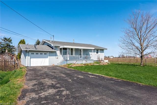 1162 Weaver Road, House detached with 3 bedrooms, 1 bathrooms and 5 parking in Port Colborne ON | Image 5