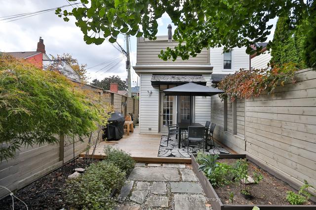 93 Northcote Ave, House attached with 3 bedrooms, 2 bathrooms and 2 parking in Toronto ON | Image 33
