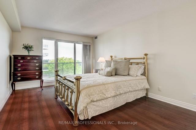 905 - 2 Aberfoyle Cres, Condo with 2 bedrooms, 2 bathrooms and 1 parking in Toronto ON | Image 9