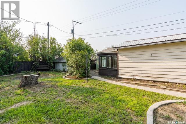 101 3rd Avenue, House other with 3 bedrooms, 2 bathrooms and null parking in Hanley SK | Image 31