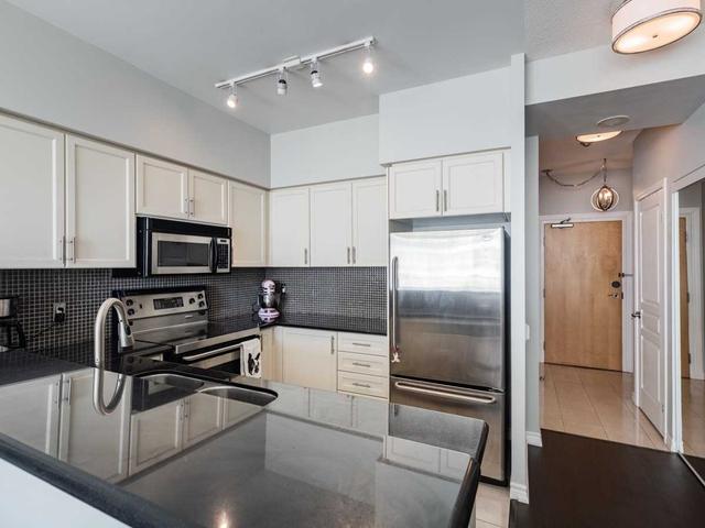 328 - 5 Marine Parade Dr, Condo with 1 bedrooms, 1 bathrooms and 1 parking in Toronto ON | Image 3